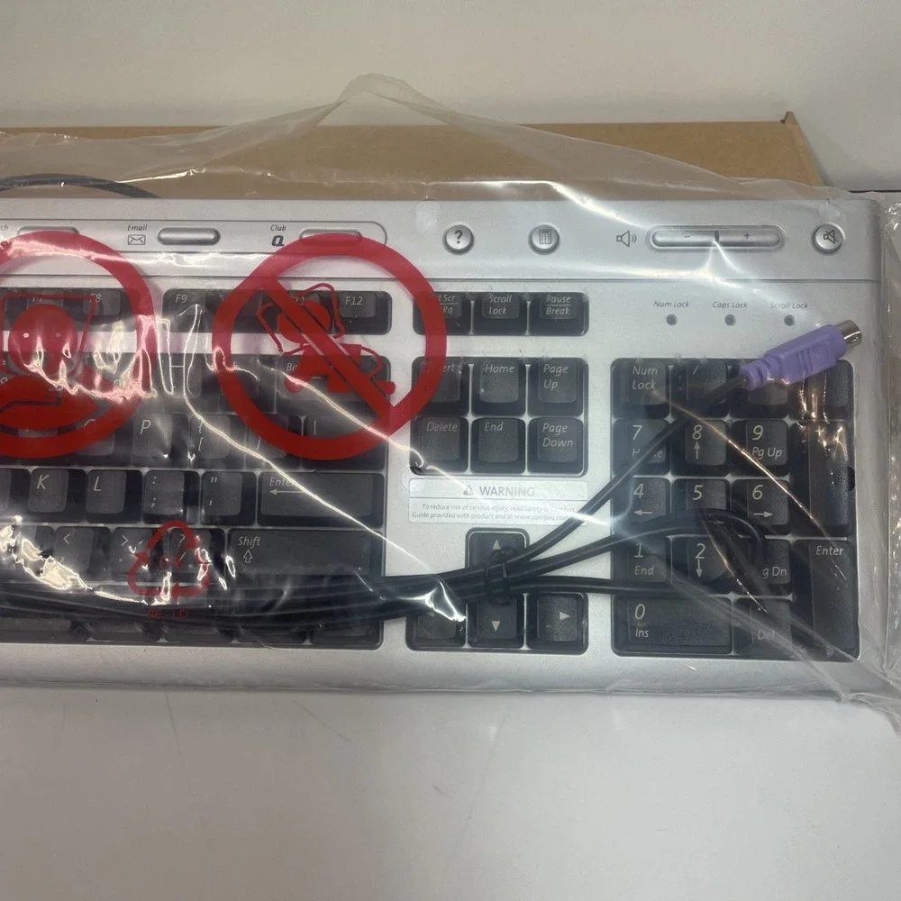 Compaq SDM4700P/KB-0311 5187-5023 PS/2‎ Multimedia Keyboard NEW Super Rare!